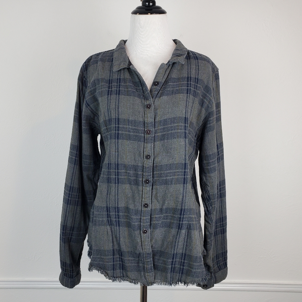 Carbon2Cobalt Top Plaid Button Front Shirt Raw Hem Gray Green Blue Fall Neutral